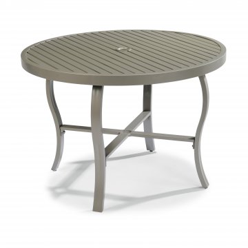 Tables Homestyles Daytona 48 Inch Round Outdoor Dining Table